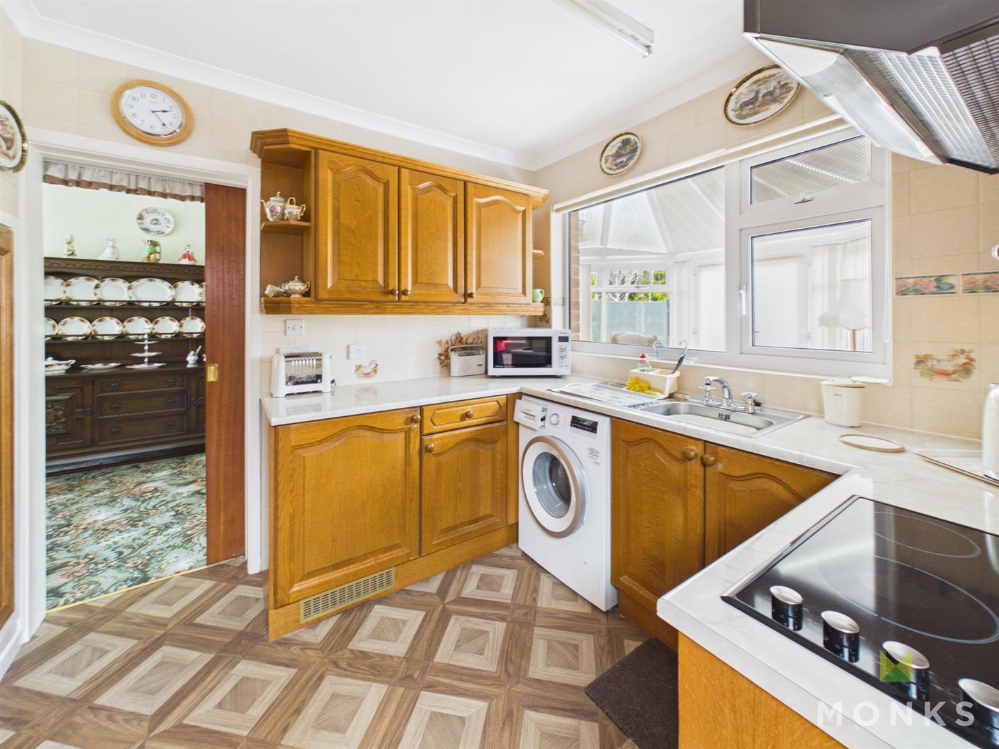11 Stretton Close, Shrewsbury, SY2 6EY For Sale